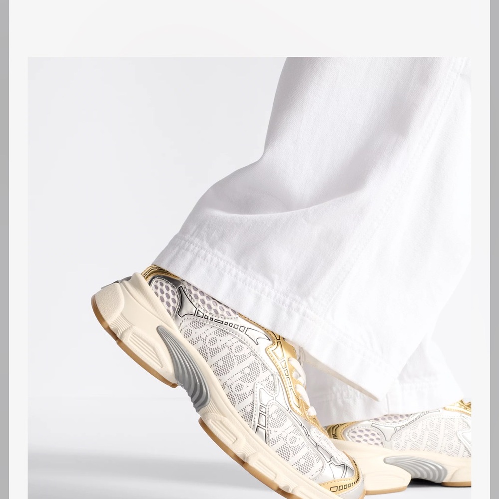 Dior Vibe Sneaker - Picture 9 of 10